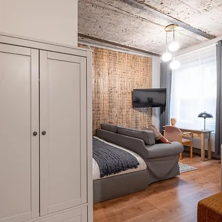 Apartment In The Heart Of *